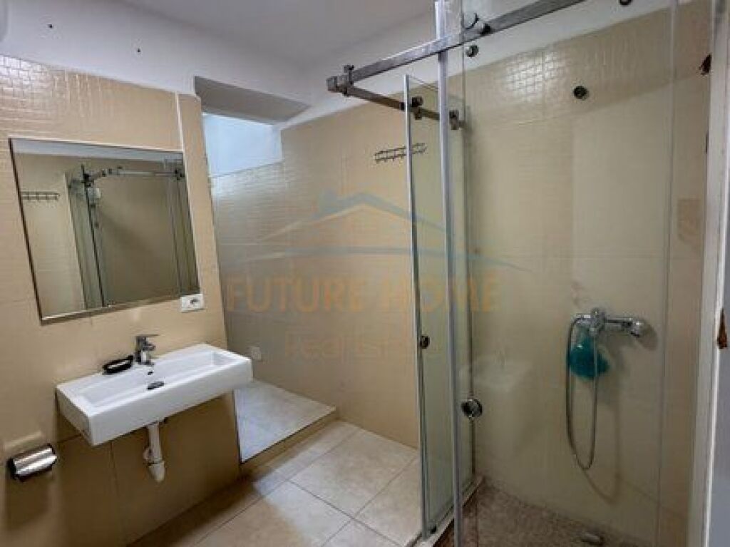Shitet, Apartament 1+1, Selvia, Tirane
