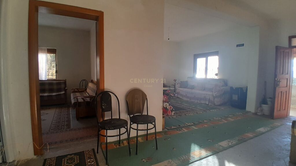 VENDESI PRIVATA E TERRENO IN VENDITA, KUZUM BABA VLORE!!