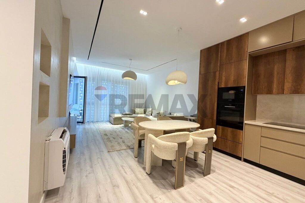 Apartament - Për Qira - Rruga 5 Maji, Tiranë(ID: 530571005-152)