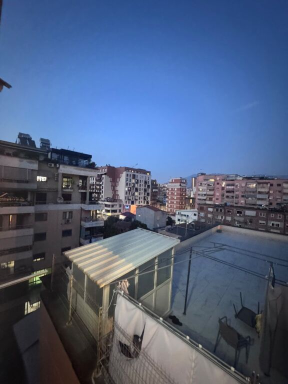 Jepet  me qera  apartament  2+1 Myslym  Shyri  