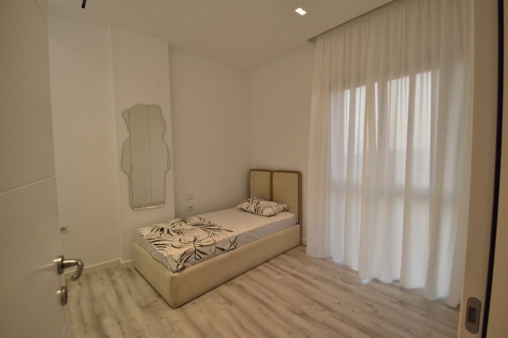 🏡 APPARTAMENTO 2+1+2 IN AFFITTO – EMERAL CENTER 📍 Via 5 Maji