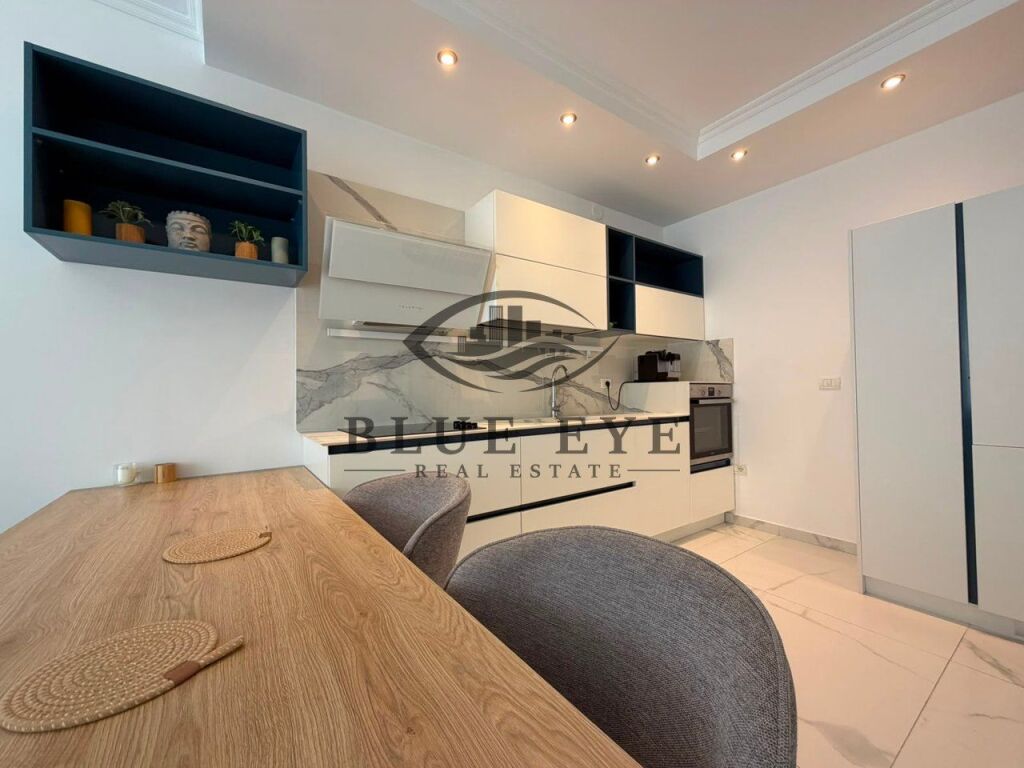 JEPET ME QIRA APARTAMENT 2+1 – CURRILA, DURRËS.