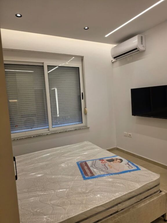 Studio apartment for rent on the 3rd floor with elevator beach opposite Florides