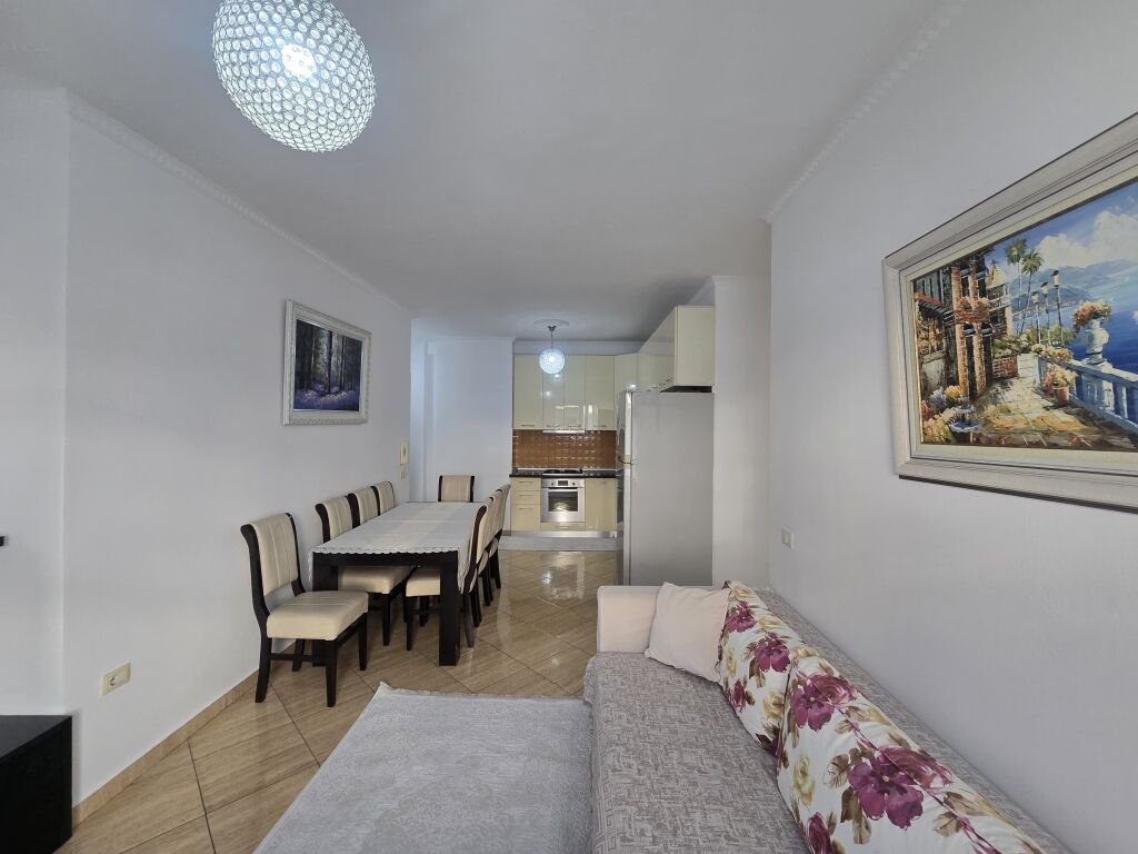 Apartament 2+1 per qera ne Astir !