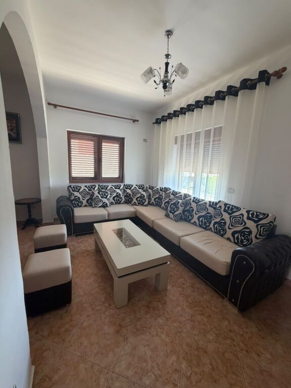 Shitje | Vilë 6 + 1 | Durrës | 380000 € i Diskutueshem