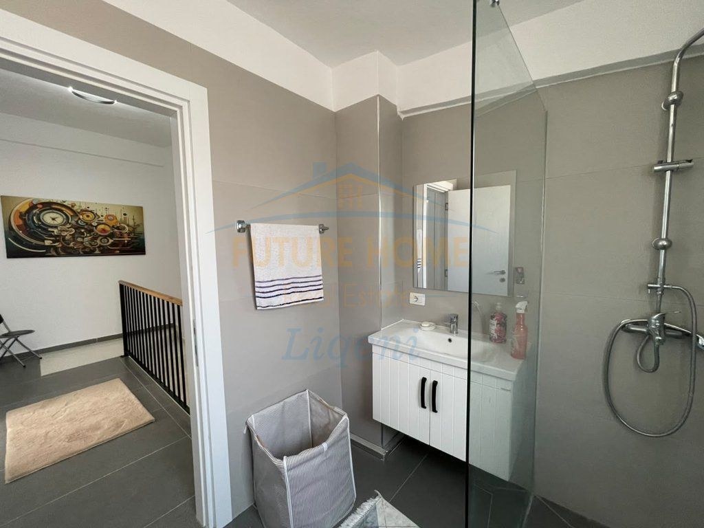 Affitto, Appartamento 3+1+2+ Posto Auto Duplex, Residenza Kodra e Diellit, Tirana
