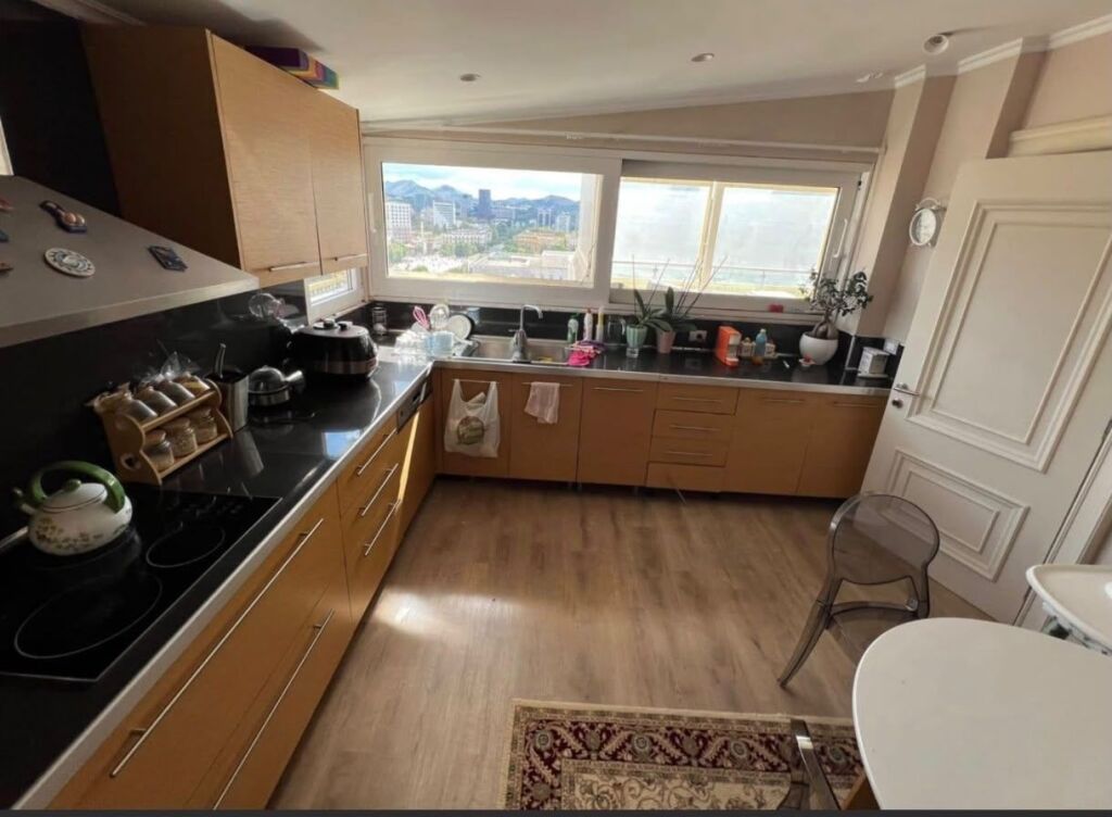 SHITET APARTAMENT 3+1 ME PAMJE PANORAMIKE NE QENDER TE TIRANES