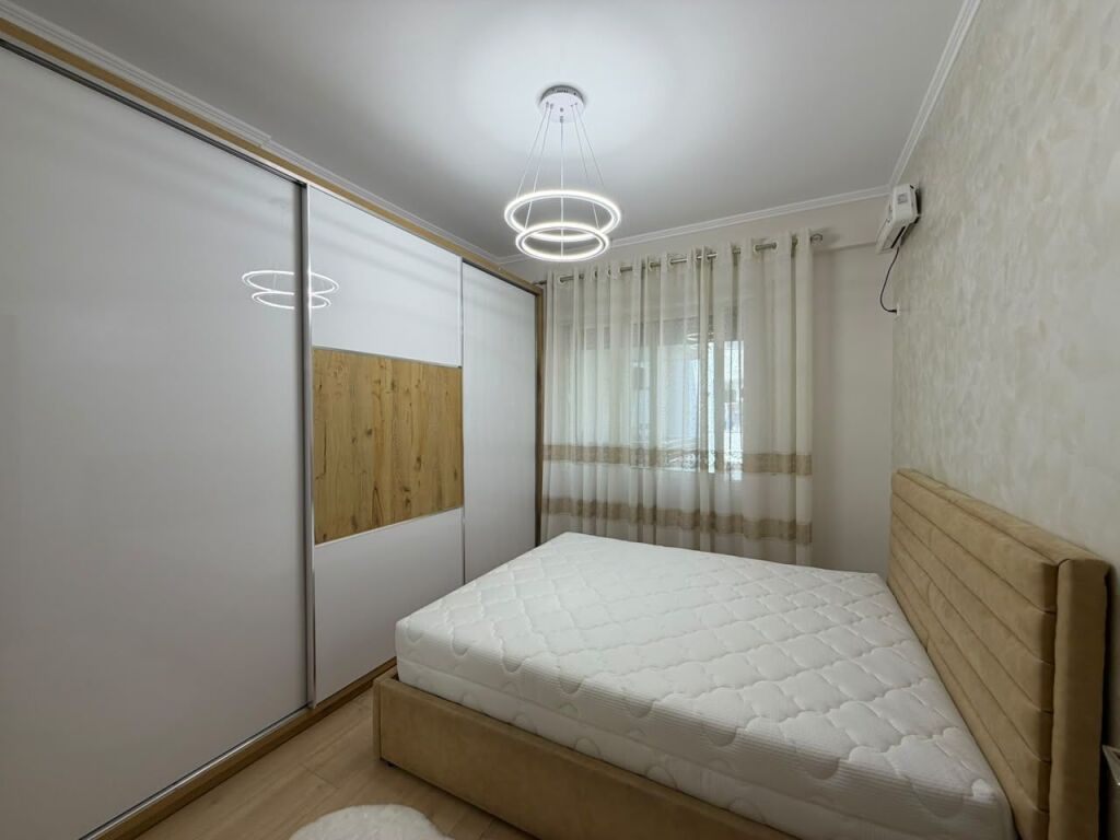 Apartament 1+1 per shitje tek Kompleksi Golden Park prane Amerikan 3.
