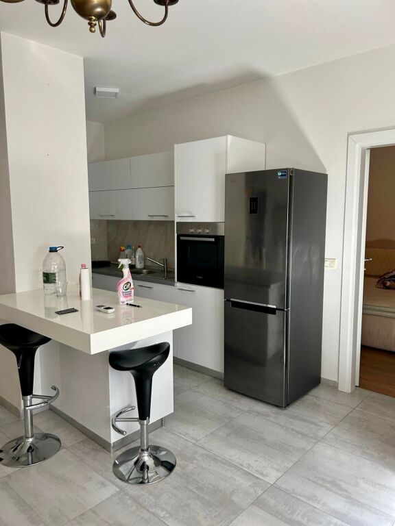📣 QERA Apartament 1+1 📍 Komuna e Parisit, Prane Kristal Center ✨