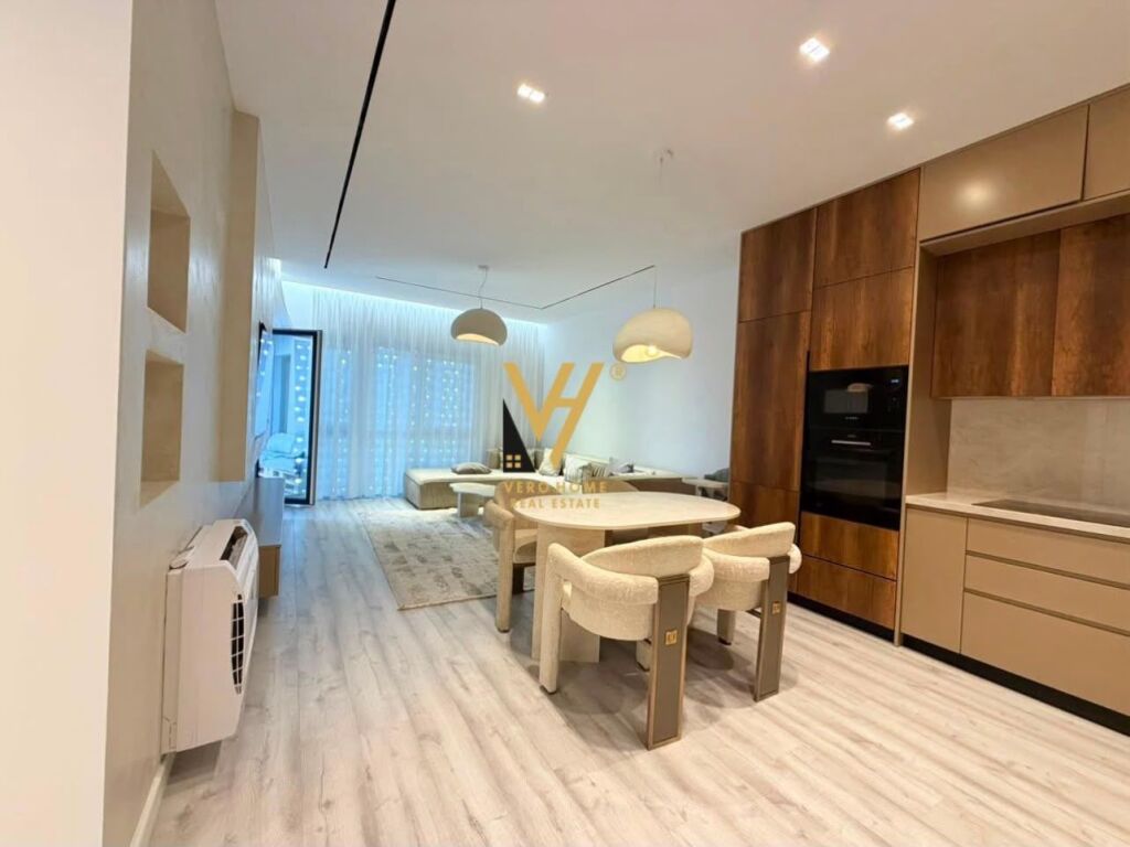 JEPET APARTAMENT 2+1+BLK ME QERA TE 5 MAJI 1.000 EURO