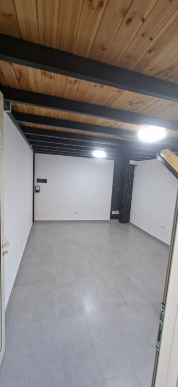 Affitto | Ambjent Biznesi | Ish Fusha e Aviacionit | 400 €/mese