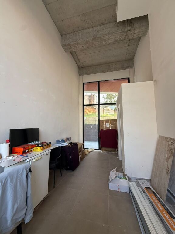 Qera | Ambjent Biznesi | Farmacia 10 | 600 €/muaj
