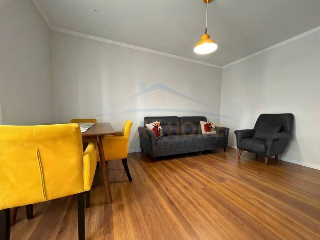 Shitet, Apartament 1+1, Selvia, Tiranë.