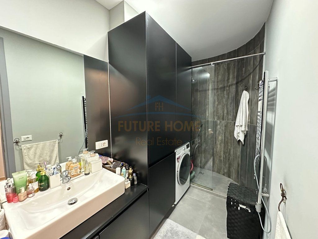 Shitet, Apartament 2+1+2 , Liqeni i Thate, Tirane, Empire73308