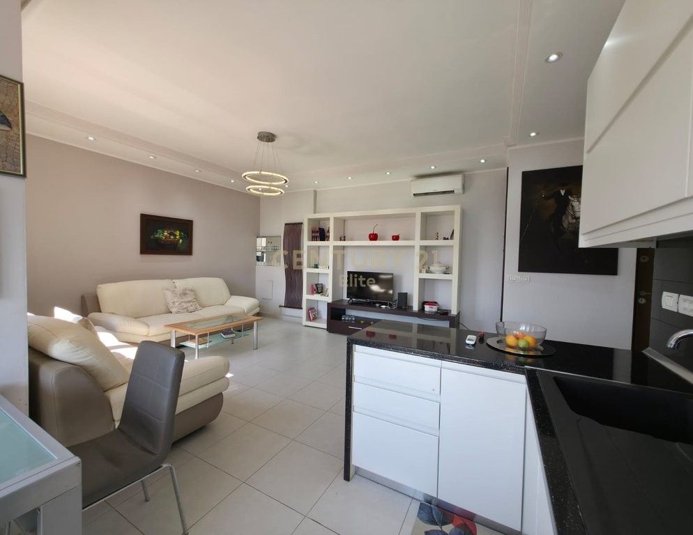 🏠 2+1 APARTMENT FOR RENT + PARKING SPACE – ELECTRIC MARKET
