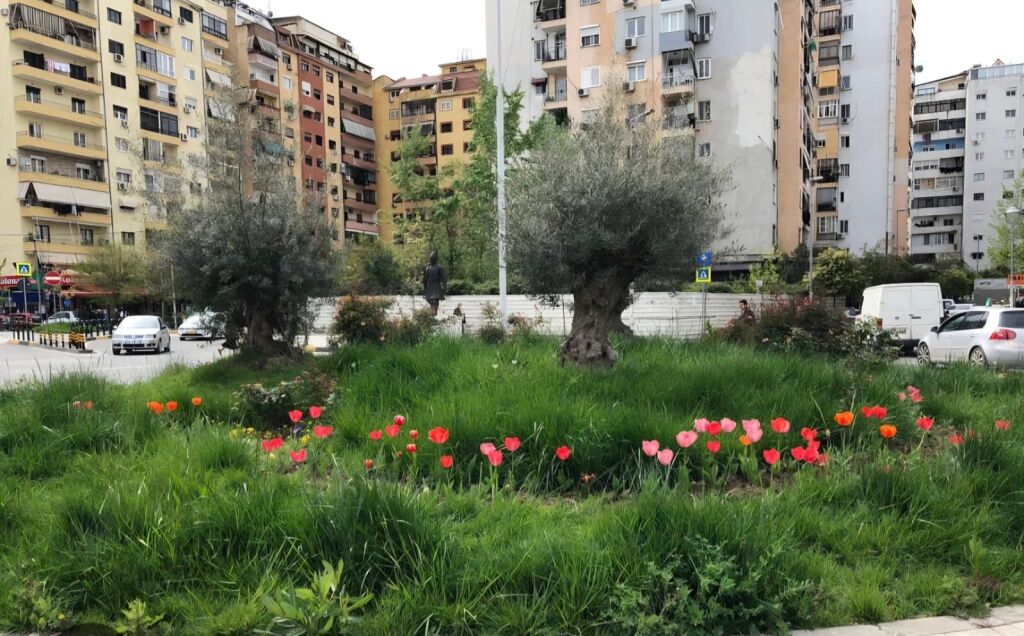 APPARTAMENTO 3+1+2 IN AFFITTO – COMUNE DI PARIGI