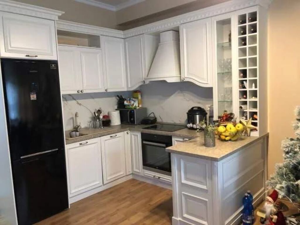 IN VENDITA – Affare🔥: 2+1+2 Bagni + 1 Posto Auto 📍Ali Demi - Residenza Mangalem || 🔥1.600€/m²🔥 Edificio Anno 2018 - 5° Piano - Superficie 104m² || Con Certificato di Proprietà - 180.000€