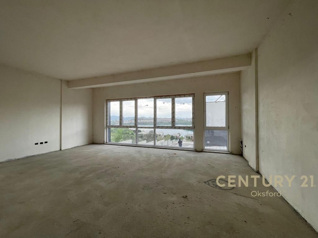 VILLA IN VENDITA AL LAGO DI FARKA 550,000 €