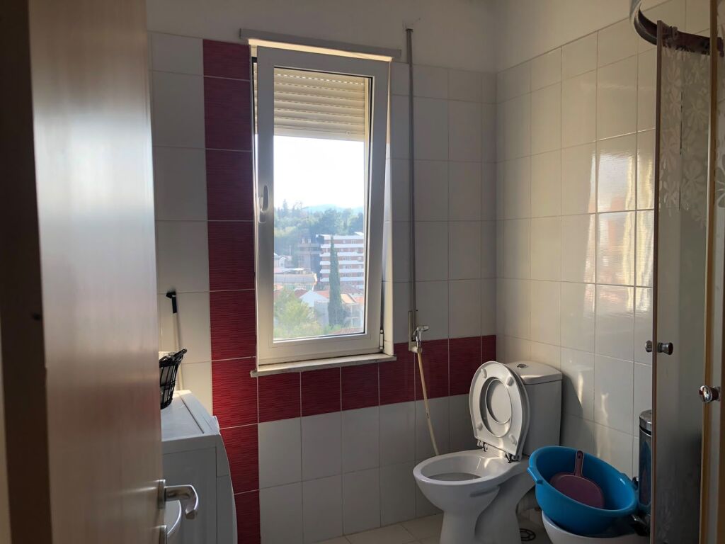 Apartment 2+1+2 for rent near the former bus terminal of the South-East is for rent.