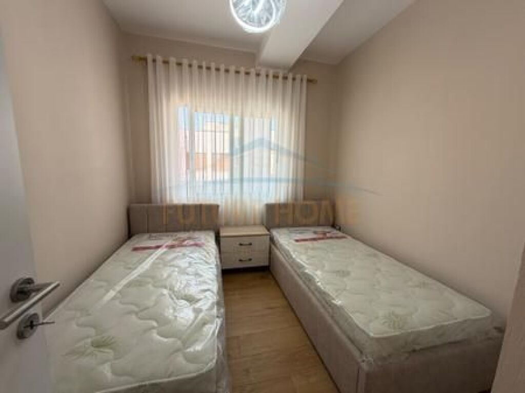 Shitet, Apartament 2+1, Misto Mame