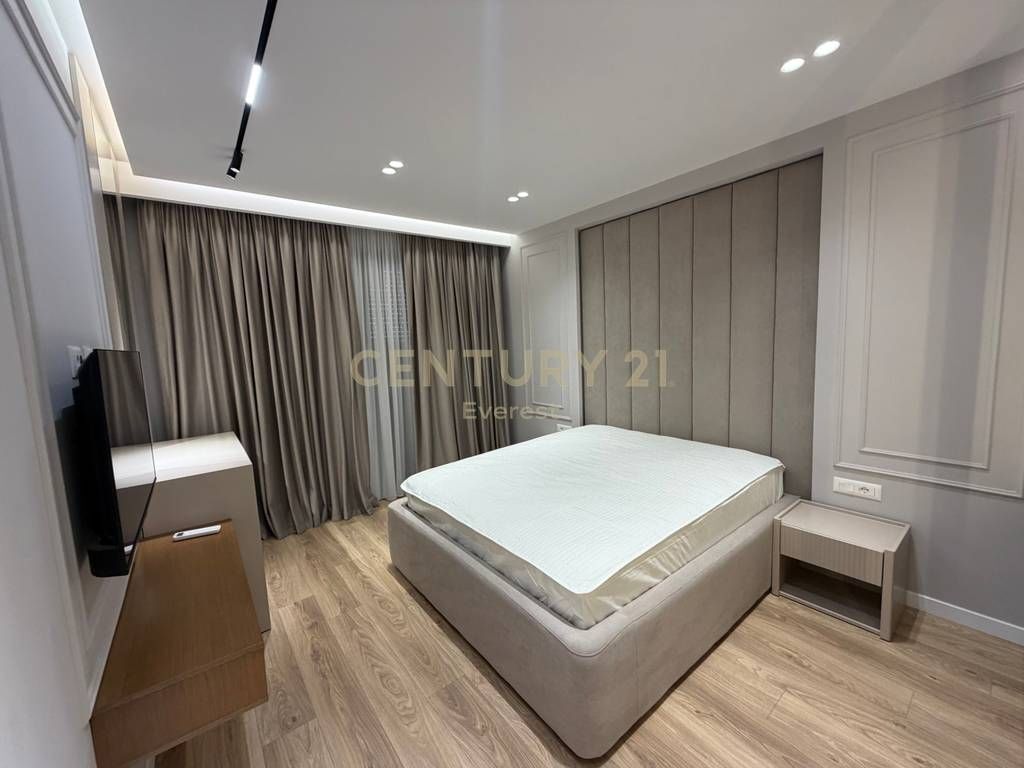 DRY LAKE, WE RENT APARTMENT 1+1 900 € /Month