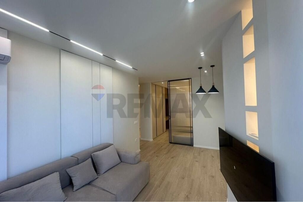 Appartamento - In Vendita - Via Kavaja, Tirana