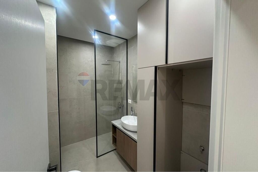 Appartamento - In Vendita - Via Kavaja, Tirana