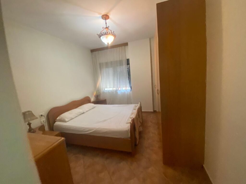 Apartment 2+1 for rent near the united school