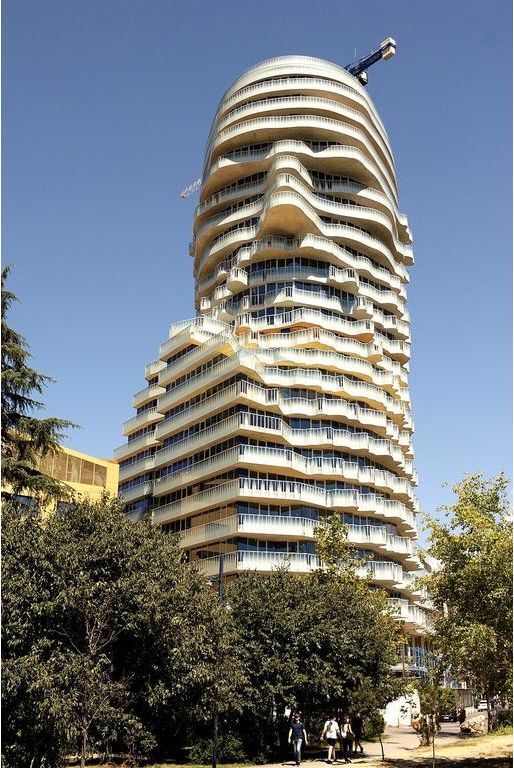 Shitet, Apartament 2+1+2+ Post Parkim, Tirana's Rock Tower, Qendër, Tiranë