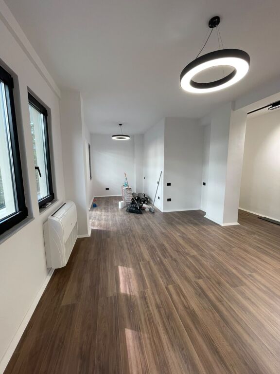 🏢 FOR RENT | OFFICE 2+1 – NEAR SQUARE 21