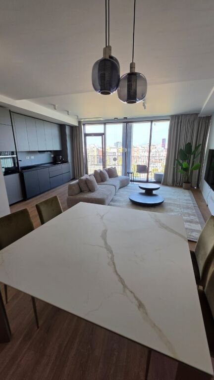 Luxury apartment for rent in Lake view