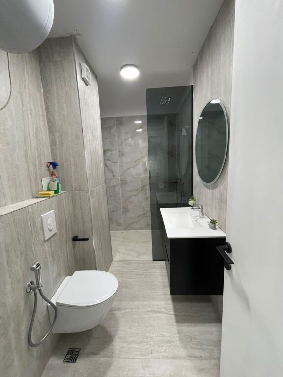 🏢 FOR RENT | OFFICE 2+1 – NEAR SQUARE 21