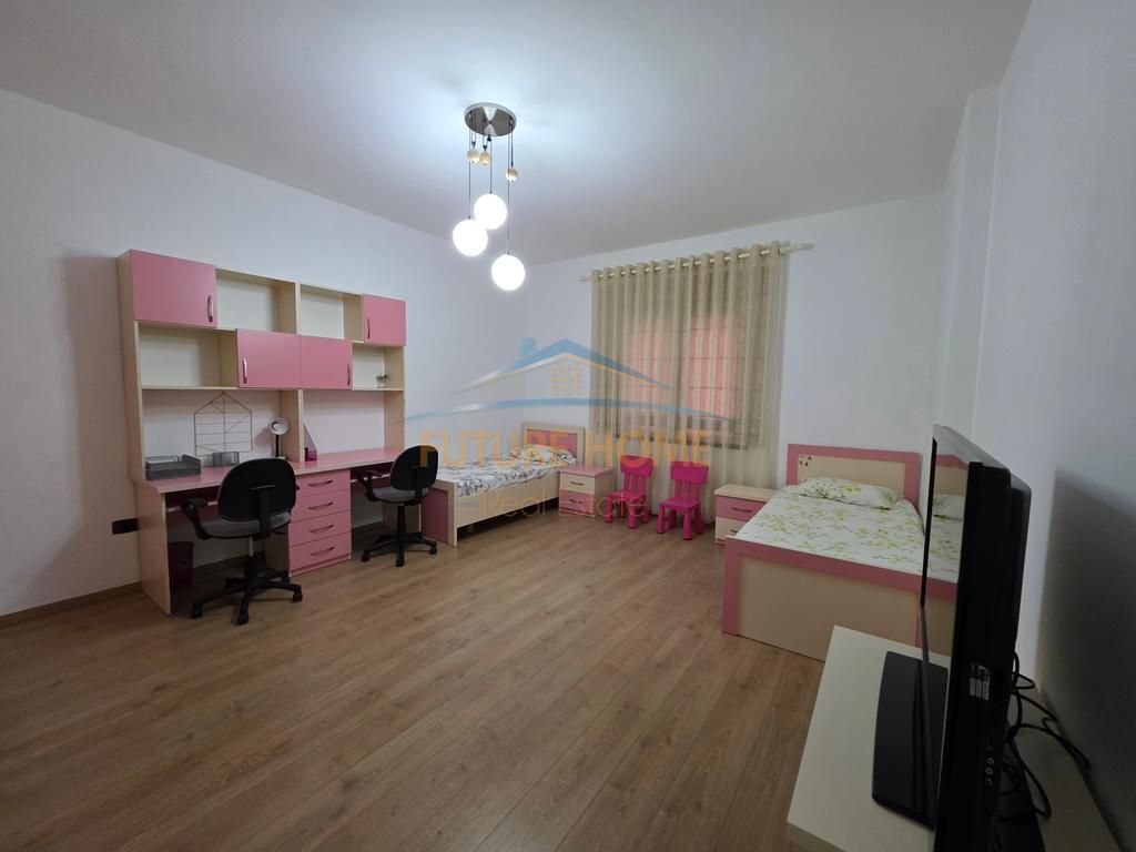 Affitto,Appartamento 3+1,Facoltà di Economia 770 € 70.000 Lek