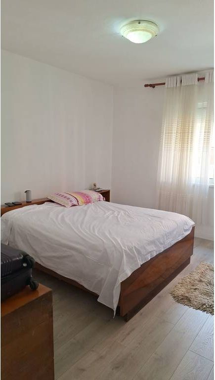 Appartamento 2+1 in Affitto in Via Kavaja, 107 m²