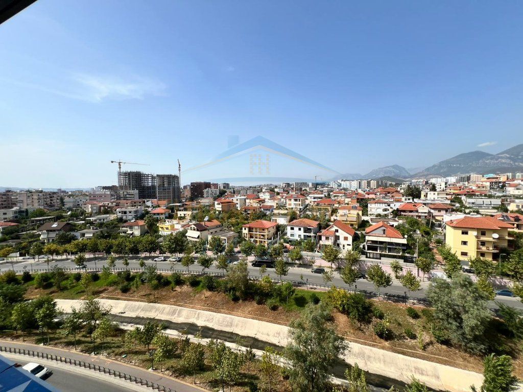 Shitet, Apartament 1+1, Rezidenca Golden Gate, Tiranë.
