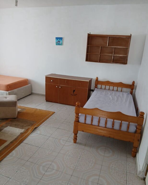 APARTAMENT ME QERA 1+1 VASIL SHANTO 50.000 LEKE FH-92173