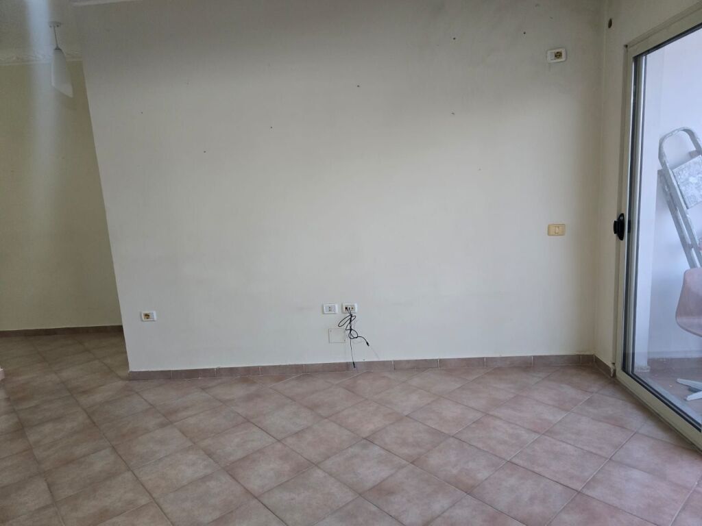 Shitet apartment 2+1+2 . Misto Mame