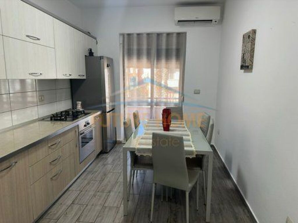 Qira , Apartament , Bulevardi Kryesor , Durres
