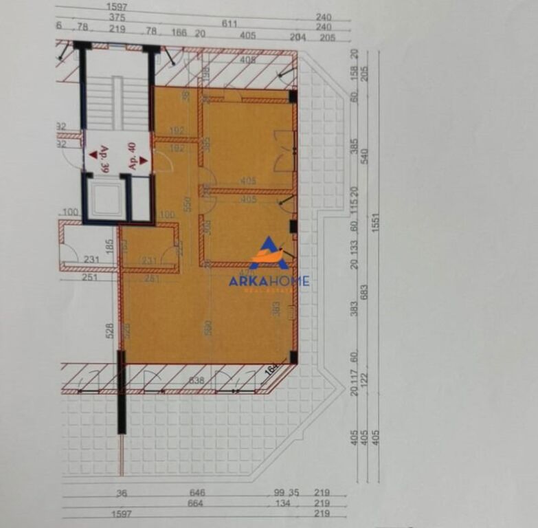 VENDESI NON FINITO 380 M2 DIVISO IN 2 APPARTAMENTI 2+1 "LAGO ASCIUTTO" 395.000 EURO CIASCUNO