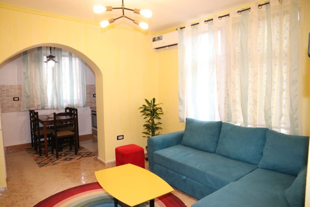 Apartament 2+1 70000all rruga pandi dardha laprake. Internet dhe post parkimi i perfshire.