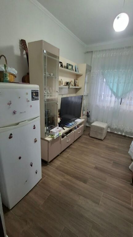 SHITET SHTËPI PRIVATE – ISH URT, DURRËS!
