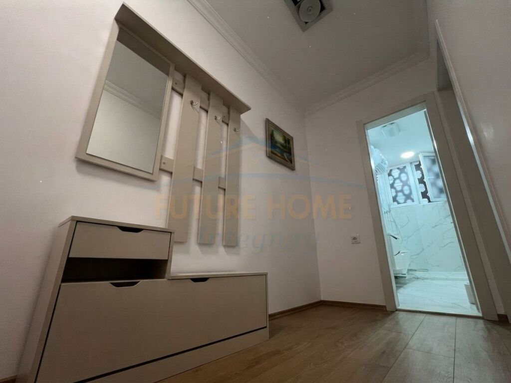 Affitto, Appartamento 2+1, Nuovo Bazaar, Tirana.