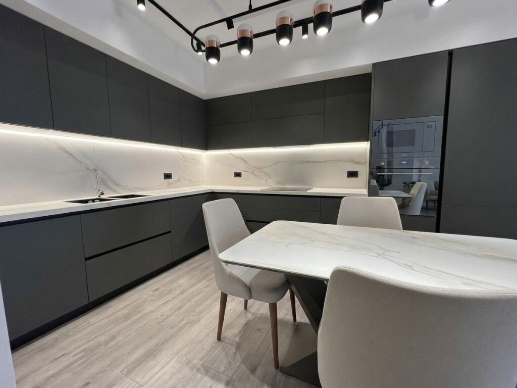 Rent, Apartment 2+1+2+Parking Space, Selvia.