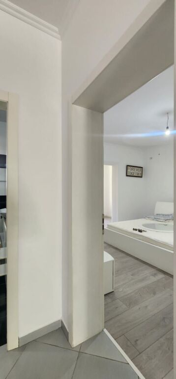 Apartment 1+1 with separate kitchen behind Globe