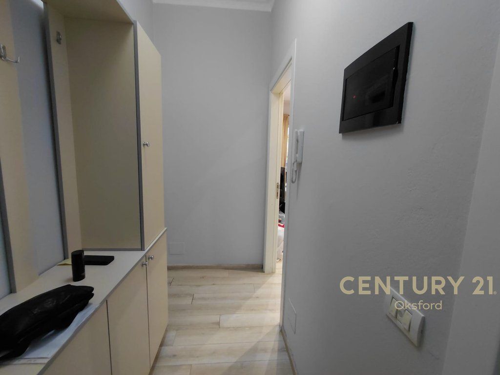 SHITET APARTAMENT 1+1 + VERANDË – KOMUNA E PARISIT, TE DA CAPO