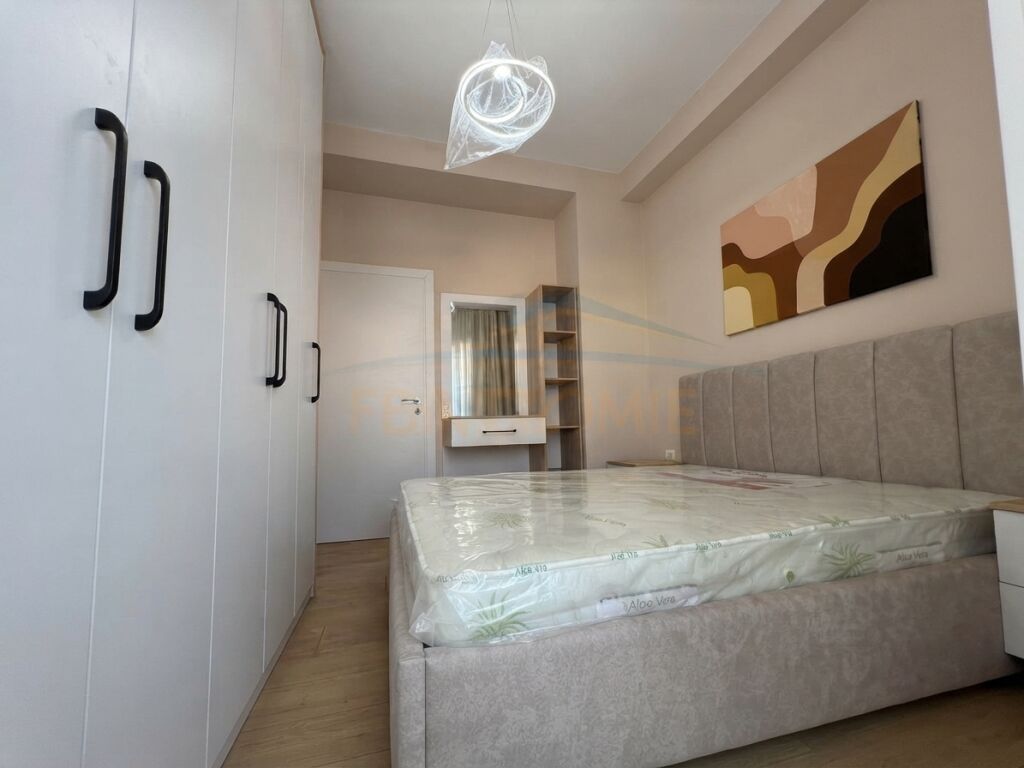 Shitet, Apartament 2+1, Misto Mame