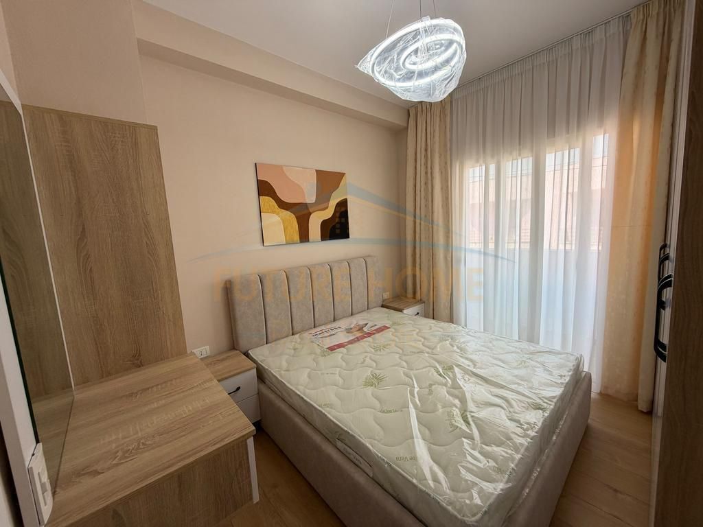 Shitet, Apartament 2+1, Misto Mame
