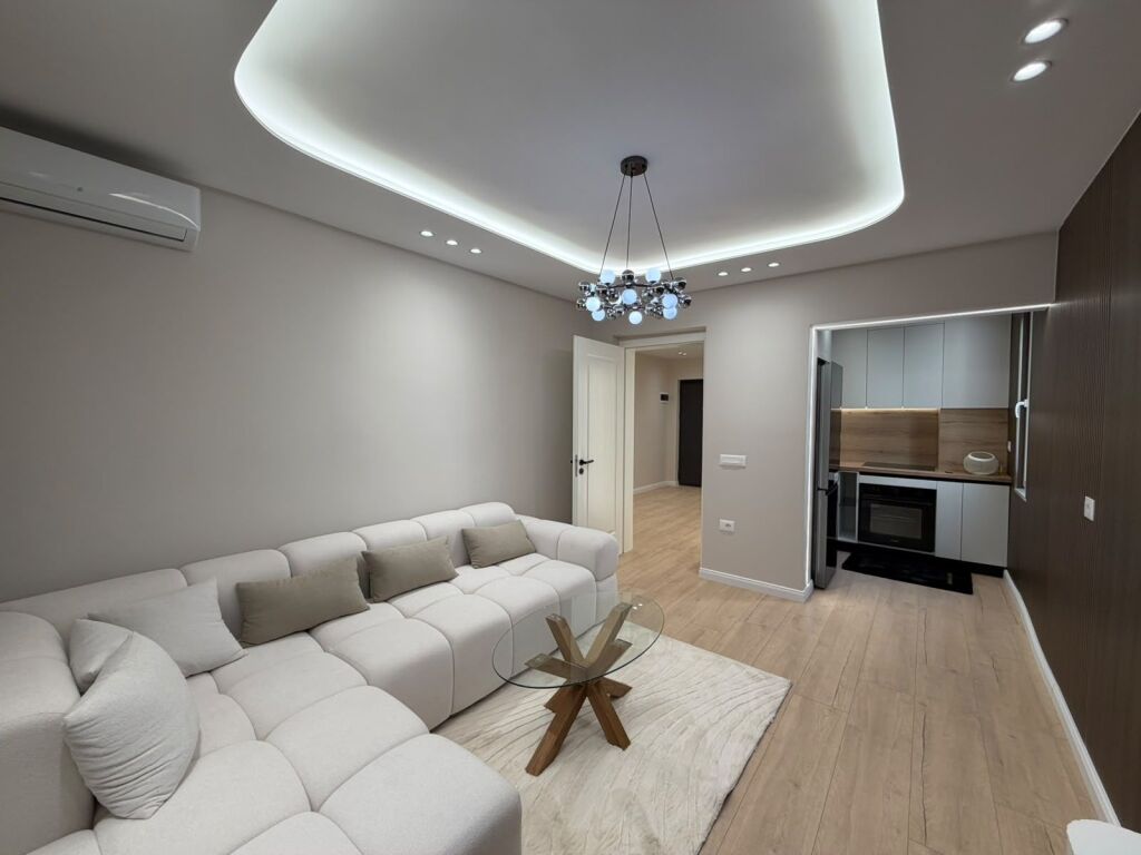Apartament 1+1 per shitje tek Petro Nini.