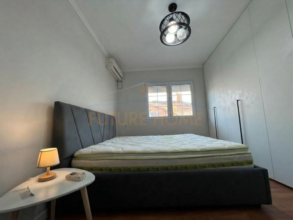 Shitet, Apartament 1+1, Selvia, Tiranë.