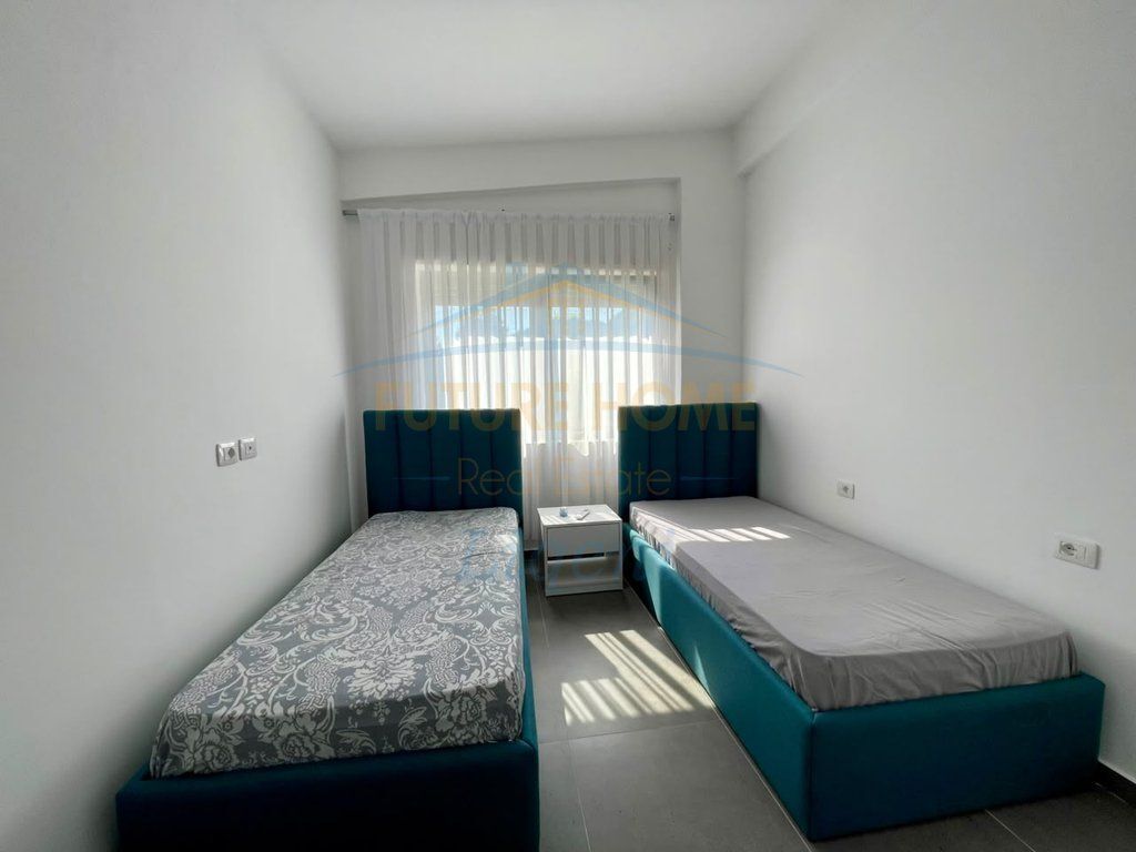 Affitto, Appartamento 3+1+2+ Posto Auto Duplex, Residenza Kodra e Diellit, Tirana